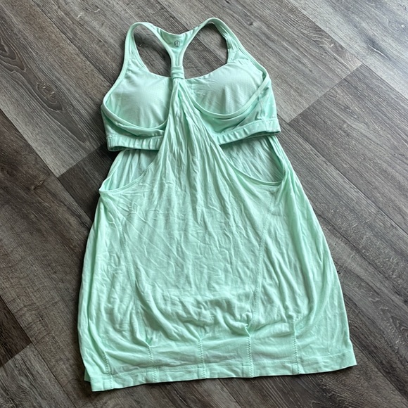 Lululemon Tank Size 10 - Picture 3 of 5